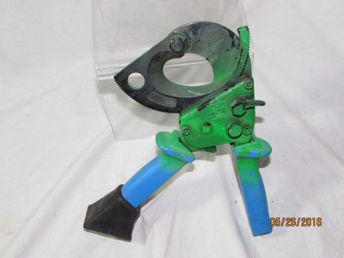 IDEAL Electrical  Ratcheting Cable Cutters with foot boot