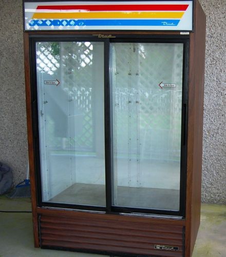 True gdm-45 slide-glass 2-door commercial refrigerator merchandiser, works great for sale