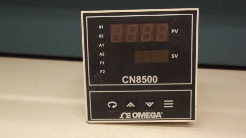 OMEGA TEMPERATURE CONTROLLER MODEL CN8561TC-DC1