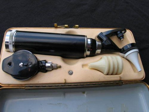 Vintage Physician Otoscope / Opthalmoscope w/ Case