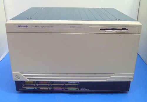 Tektronix TLA 604 (TLA604) 136 Channel Logic Analyzer w/ PS2 Keyboard &amp; Mouse
