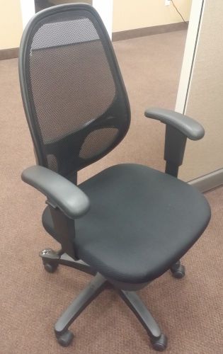 Herman Miller Swivel, Adjustable Office/Home Office Chair - VERY Comfortable!