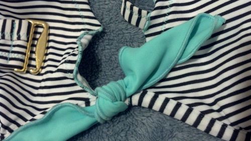 Victoria&#039;s secret b&amp;w striped underwire bikini halter top 36dd aqua tie swimsuit for sale