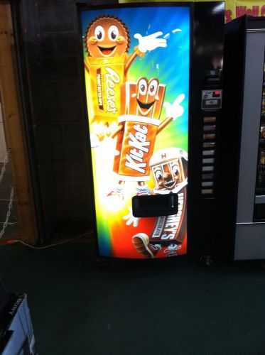 Dixie Narco 700 Cold Vending Machine