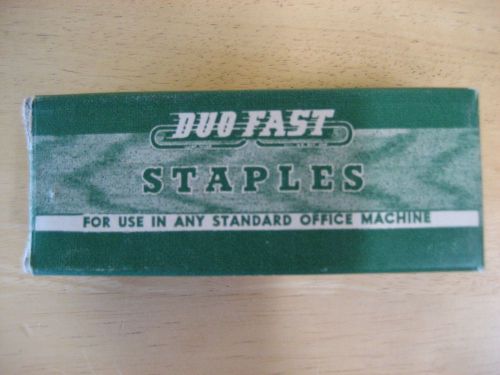 Duo Fast staples Vintage in BOX 5000 Fastener Corp No 198 Chicago Illinois NOS