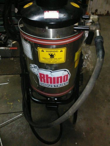 Rhino hot water pressure washer