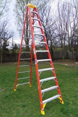 New werner ladder 6212 12 foot 300lb rated orange fiberglass step a-frame for sale
