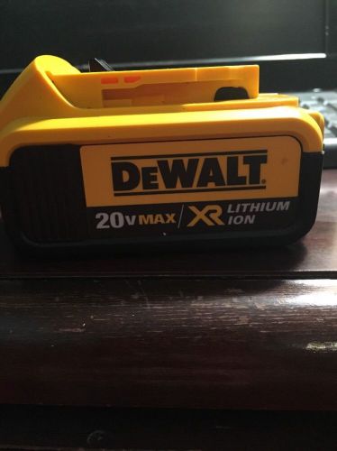 DeWalt Dcb204 20 V Max Battery Brand New