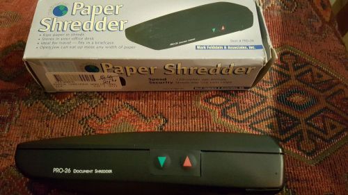 Mini handheld personal paper shredder