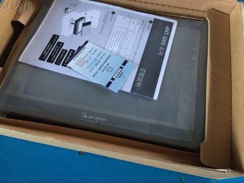 1PCS New  Wei Lun  10-inch touch screen  EMT3105P IN BOX