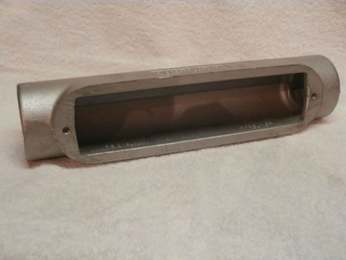 COOPER CROUSE - HINDS BC6 2&#034; conduit outlet body