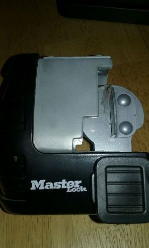Master Lock 3794DAT Trailer Coupler and Hitch Pin Set Keyed Alike