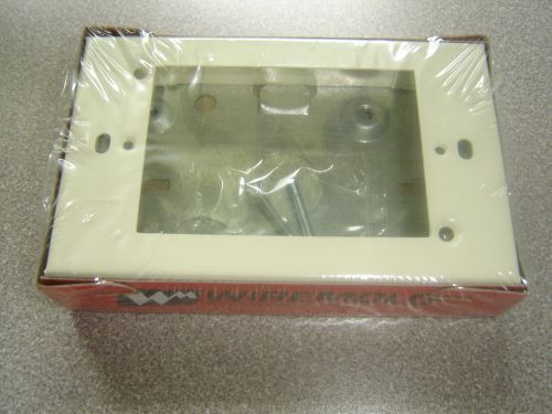 Wiremold V5748S Shallow Switch &amp; Receptacle Single Gang Box 15/16&#034; deep New