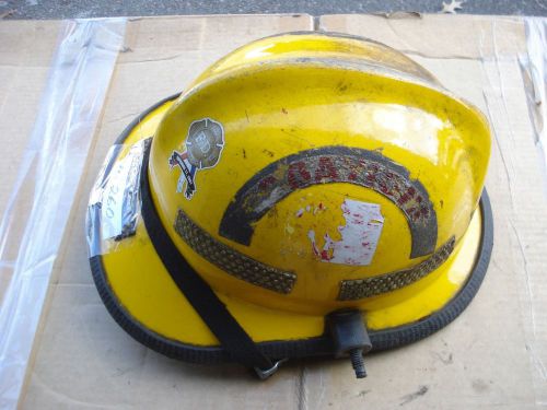 Cairns 660c  helmet yellow  + liner firefighter turnout bunker fire gear...h-260 for sale