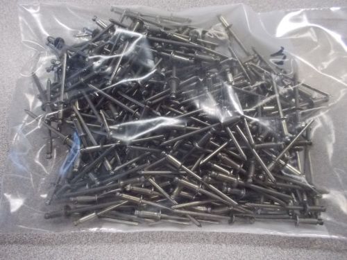 MCMASTER-CARR 97525A011 BLIND RIVET,SS 0.125IN DIA X 0.3125IN LENGHT (LOT OF 250