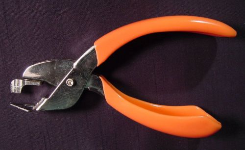 Parrot Jaw Staple Remover Japanese Firm Grip Easy to Use Orange