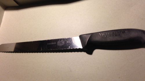 FORSCHNER VICTORINOX 10&#034; BREAD KNIFE 40640 part number USED Knife