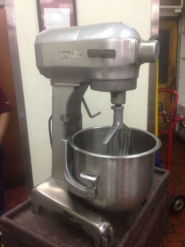Hobart 20 QT A-200 D Commercial Countertop Mixer With Bowl &amp; Paddle