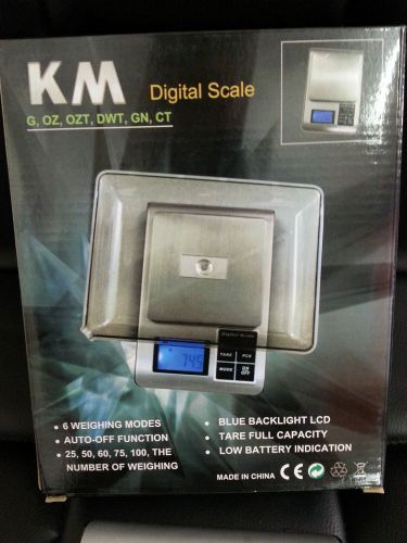 KM DIGITAL SCALES SET 0.1g - 3000g WEIGHING CAPACITY.TRAY AND BATERIES INCLUDED