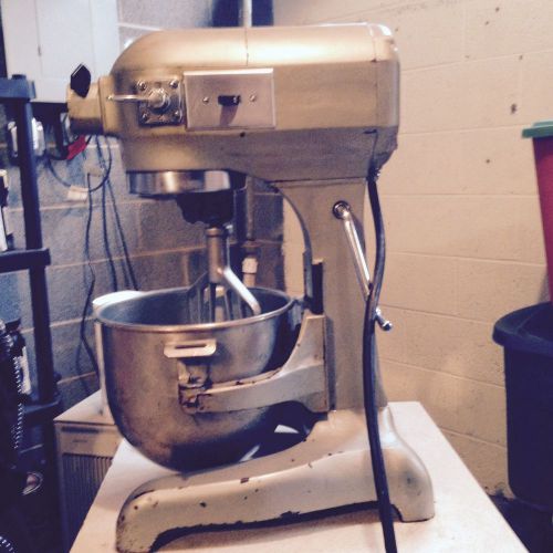 Hobart A-120, 12 Quart Planetary Dough Mixer with bowl and paddle
