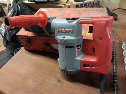 EXCELLENT HILTI TE17 HAMMER DRILL  ROTARY HAMMER WITH 10 DRILL BITS AND A CASE