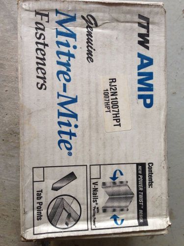 ITW AMP fasteners v nails 7 mm hard wood 4000 pieces per box .