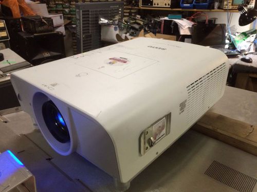 Sanyo PLC-XT21 4000 lumen projector with lens