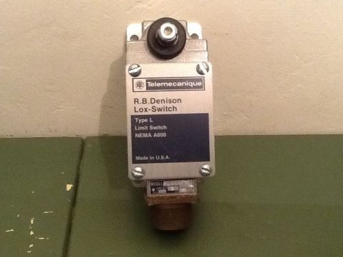 TELEMECANIQUE R.B. DENISON LOX-SWITCH LIMIT SWITCH  PL300WDR FREE PRIORITY SHIP