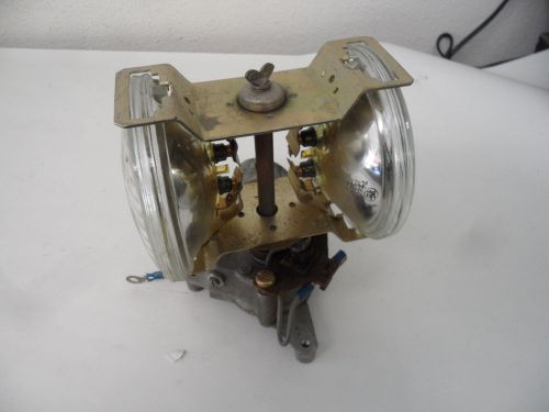 Vintage Two-Bulb Rotator Light (Wagner) w/ American Bosch Motor