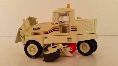 Reduced* Conrad #5066 Rider Elgin Street Sweeper 1/50 Made in W.Germany