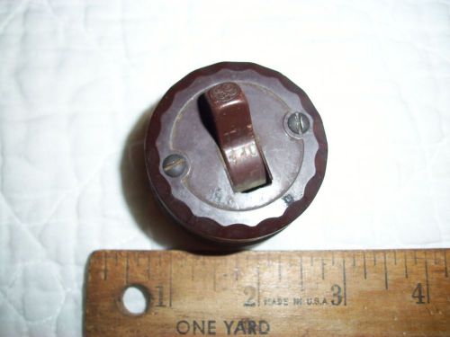 Vintage Bakelite?? on off switch from Metal Lathe 2&#034; diameter good shape