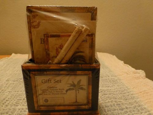 Paper and Pencil Gift Set