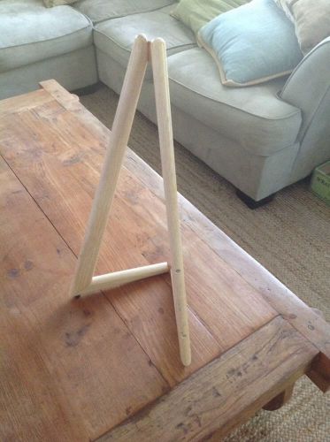 Xylem Designs Bifold Easel, Natural, 22 Inches Tall Missing Pegs