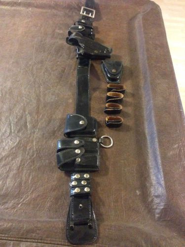 Black Leather Police Utility Belt -Gun, Handcuffs Holster Extras - Nice - SIG