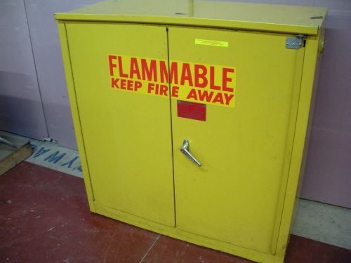 Eagle model 1930 flammable fire liquid lab safety solvent cabinet 30 gallon for sale