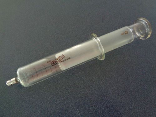 VINTAGE SYRINGE GLASS B-D MULTIFIT 50cc NEEDLE MADE IN USA  no needle~