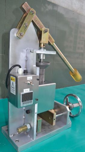 Manual Benchtop Injection Molding Machine MIM-200