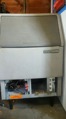 Scotsman 250lb ice machine