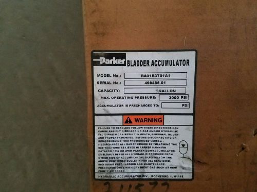 PARKER BLADDER ACCUMULATOR NEW IN BOX BA01B3T01A1, 1 GALLON, 3000 PSI MAX