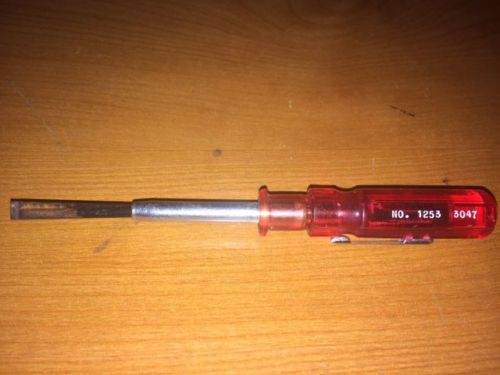 Quick-Wedge Pocket 1253 slot screw holding screwdriver