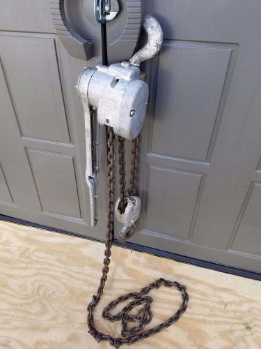 Cm model b 3 ton manual lever ratchet chain hoist puller come-a-long for sale