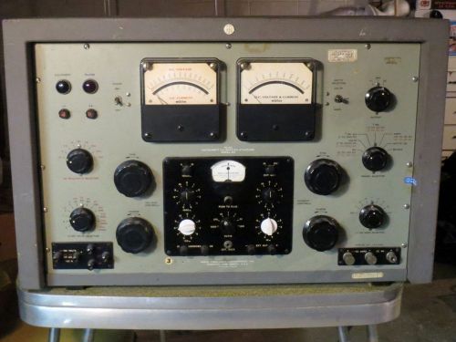 CALIBRATOR  INSTRUMENT CALIBRATION SOURCE  Radio Frequency Laboratory MODEL 829