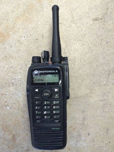 Motorola mototrbo XPR6550 UHF 403-470 Mhz