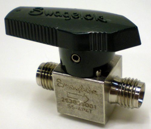 Swagelok ss-4p4t 1/4&#034; quater turn stainless steel manual plug valve for sale