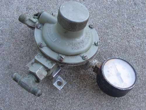 Bastian Blessing Co.3226A-10 Gas Regulator FOR PARTS USA made