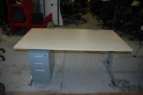 Project straight 1600x800 desk with adjustable frame size for sale