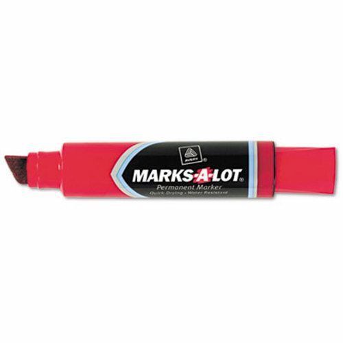 Marks-a-lot Permanent Marker, Jumbo Chisel Tip, Red (AVE24147)