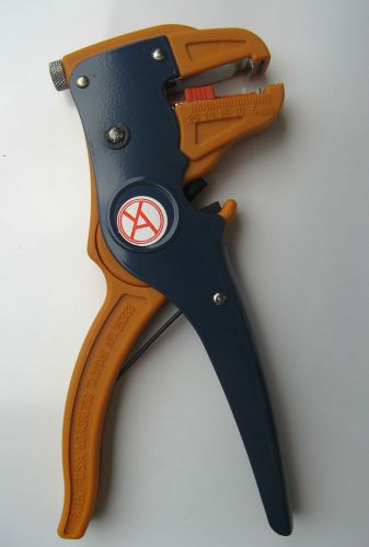 self-adjusting Wire Stripper with Cutter -NEW