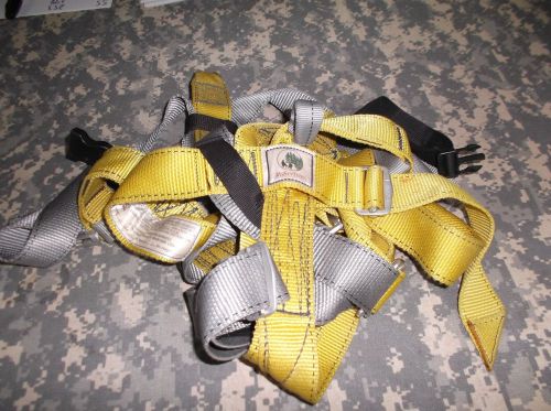 Robertson Rock Climbing Full Body Safety Harness Adjustable Straps Yellow SS 477