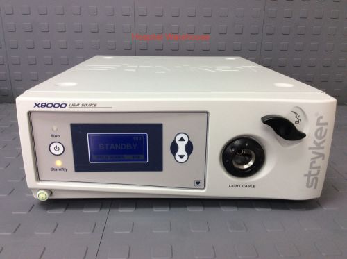 Stryker X8000 300W Xenon Light Source 220-200-000 ENDO ARTHO Surgical OR 430 Hrs
